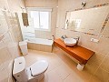 Acogedora Villa con Piscina y Vistas Panoramicas a la Montaña en Petrer in  Dream Villas Alicante