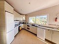 Acogedora Villa con Piscina y Vistas Panoramicas a la Montaña en Petrer in  Dream Villas Alicante