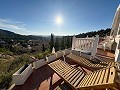Acogedora Villa con Piscina y Vistas Panoramicas a la Montaña en Petrer in  Dream Villas Alicante