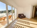 Acogedora Villa con Piscina y Vistas Panoramicas a la Montaña en Petrer in  Dream Villas Alicante