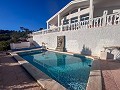 Acogedora Villa con Piscina y Vistas Panoramicas a la Montaña en Petrer in  Dream Villas Alicante