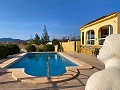 Mooi landelijk huis met zwembad in Pinoso in  Dream Villas Alicante