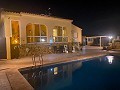 Mooi landelijk huis met zwembad in Pinoso in  Dream Villas Alicante