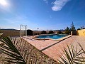Mooi landelijk huis met zwembad in Pinoso in  Dream Villas Alicante