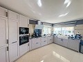 Encantadora Villa con Cocina de Verano y Casa de Invitados a 15 minutos de la Playa in  Dream Villas Alicante