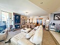 Encantadora Villa con Cocina de Verano y Casa de Invitados a 15 minutos de la Playa in  Dream Villas Alicante