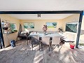Encantadora Villa con Cocina de Verano y Casa de Invitados a 15 minutos de la Playa in  Dream Villas Alicante