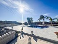Encantadora Villa con Cocina de Verano y Casa de Invitados a 15 minutos de la Playa in  Dream Villas Alicante