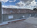 Bodega Reformada con 4 Dormitorios, 3 Baños y Piscina in  Dream Villas Alicante
