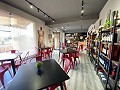 Bar/boutique gastronomique établi à Pinoso in  Dream Villas Alicante