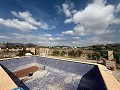 Villa met 4 slaapkamers en 2 badkamers en een houten huis met 4 slaapkamers en 2 badkamers te koop in La Romana. in  Dream Villas Alicante