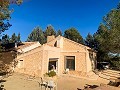 Herrlicher netzunabhängiger Reiterhof in Almansa in  Dream Villas Alicante