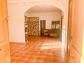Herrlicher netzunabhängiger Reiterhof in Almansa in  Dream Villas Alicante