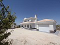 Villas de Obra Nueva en Pinoso con piscina y parcela in  Dream Villas Alicante
