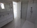 Villas de Obra Nueva en Pinoso con piscina y parcela in  Dream Villas Alicante