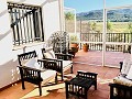 Exklusive Off-Grid-Villa auf dem Gipfel des Berges in Villena in  Dream Villas Alicante