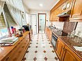 Wundervolles Stadthaus mit Geschäftsmöglichkeit in Elda in  Dream Villas Alicante