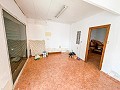 Wundervolles Stadthaus mit Geschäftsmöglichkeit in Elda in  Dream Villas Alicante