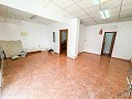 Wundervolles Stadthaus mit Geschäftsmöglichkeit in Elda in  Dream Villas Alicante