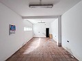 Gran Proyecto de Reforma con Opción de Comercio y 2 Apartamentos in  Dream Villas Alicante