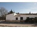 Casa de campo de 2 dormitorios y 1 baño en venta en Lel, Pinoso. in  Dream Villas Alicante