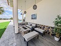 Prêt maintenant, villa spectaculaire avec piscine, maison d'amis et bar! in  Dream Villas Alicante