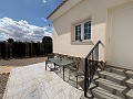 Prêt maintenant, villa spectaculaire avec piscine, maison d'amis et bar! in  Dream Villas Alicante