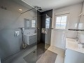 Prêt maintenant, villa spectaculaire avec piscine, maison d'amis et bar! in  Dream Villas Alicante