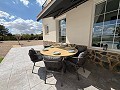 Prêt maintenant, villa spectaculaire avec piscine, maison d'amis et bar! in  Dream Villas Alicante