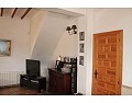 Preciosa casa de campo de 5 dormitorios y 4 baños en Raspay. in  Dream Villas Alicante