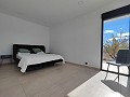 Schöne Neubauvilla mit 3 Schlafzimmern und 2 Bädern in Pinoso in  Dream Villas Alicante
