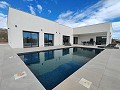 Schöne Neubauvilla mit 3 Schlafzimmern und 2 Bädern in Pinoso in  Dream Villas Alicante