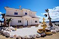 Prachtige villa met 4 slaapkamers en 3 badkamers in Pinoso. (Vaste prijs) in  Dream Villas Alicante