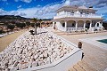 Prachtige villa met 4 slaapkamers en 3 badkamers in Pinoso. (Vaste prijs) in  Dream Villas Alicante
