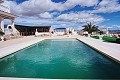 Prachtige villa met 4 slaapkamers en 3 badkamers in Pinoso. (Vaste prijs) in  Dream Villas Alicante