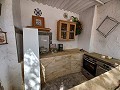 Preciosa villa de 5 dormitorios y 1 baño cerca de la ciudad de Sax in  Dream Villas Alicante