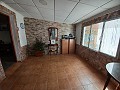 Preciosa villa de 5 dormitorios y 1 baño cerca de la ciudad de Sax in  Dream Villas Alicante