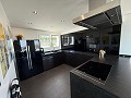 Instapklare moderne villa met 5 slaapkamers in Sax, Alicante in  Dream Villas Alicante
