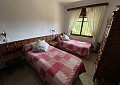 Atemberaubende traditionelle Villa mit 5 Schlafzimmern und 2 Bädern in 140.000 m2 Waldgebiet in Sax in  Dream Villas Alicante