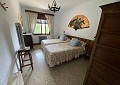 Atemberaubende traditionelle Villa mit 5 Schlafzimmern und 2 Bädern in 140.000 m2 Waldgebiet in Sax in  Dream Villas Alicante