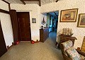 Atemberaubende traditionelle Villa mit 5 Schlafzimmern und 2 Bädern in 140.000 m2 Waldgebiet in Sax in  Dream Villas Alicante