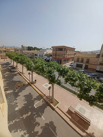 Lovely 3 Bed 1 Bath Apartment in Pinoso.