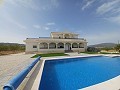 Schöne Villa mit 6 Schlafzimmern und 5 Bädern in Pinoso. in  Dream Villas Alicante