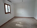 Schönes Landhaus mit 5 Schlafzimmern, 2 Bädern und Pool in Yecla. in  Dream Villas Alicante