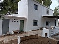 Schönes Landhaus mit 5 Schlafzimmern, 2 Bädern und Pool in Yecla. in  Dream Villas Alicante