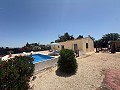 Schöne Villa mit 4 Schlafzimmern und 1 Bad in Villena. in  Dream Villas Alicante