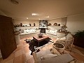 Prachtige villa met 4 slaapkamers en 2 badkamers in een van de meest prestigieuze gebieden van Elda in  Dream Villas Alicante