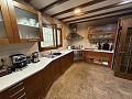 Prachtige villa met 4 slaapkamers en 2 badkamers in een van de meest prestigieuze gebieden van Elda in  Dream Villas Alicante