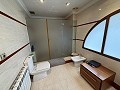 Prachtige villa met 4 slaapkamers en 2 badkamers in een van de meest prestigieuze gebieden van Elda in  Dream Villas Alicante