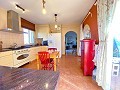 ¡Maravillosa villa de 5 dormitorios y 4 baños en Encebras (Pinoso) con hermosas vistas! in  Dream Villas Alicante